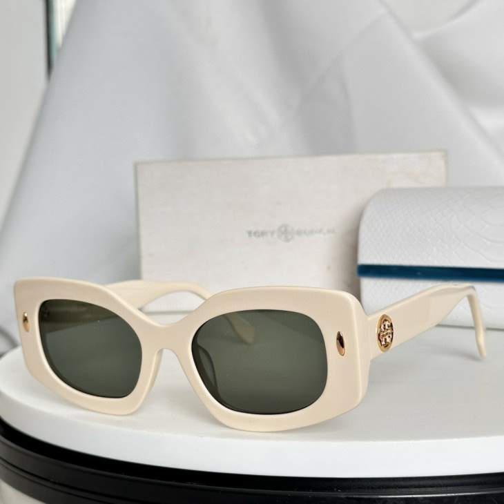 Picture of Jimmy Choo Sunglasses _SKUfw71367774fw